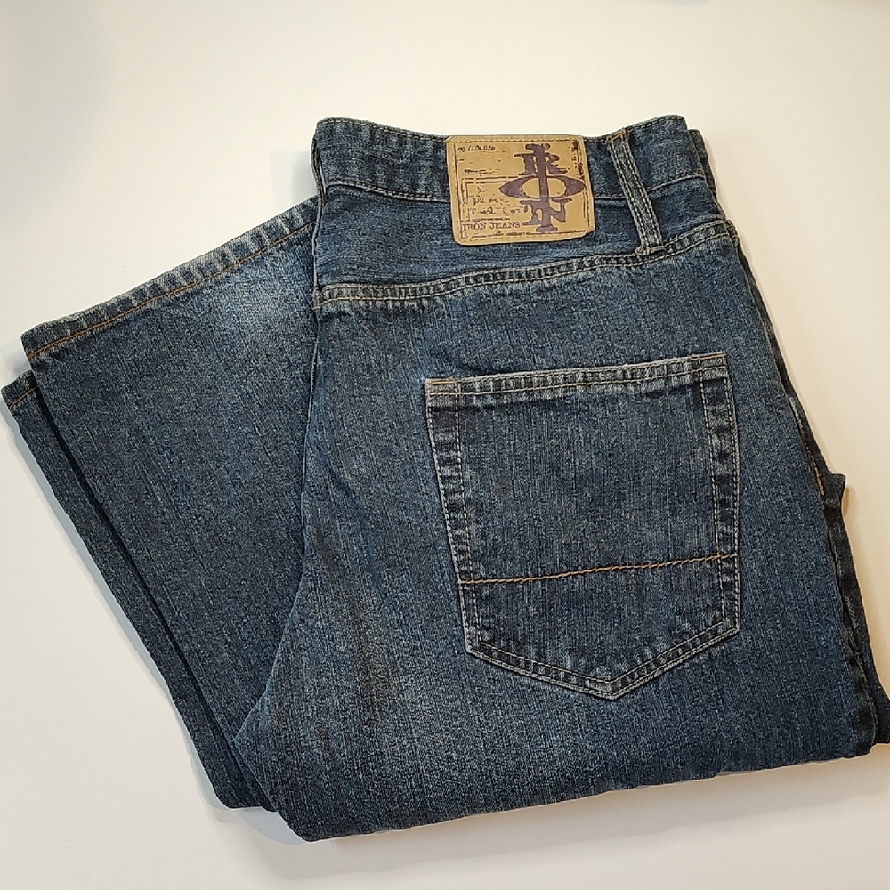 Men's Straight Fit Denim Jeans in Washed Blue